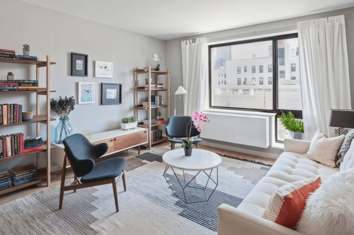 A Hunters Point one bedroom near multiple subway lines, for $2,745 