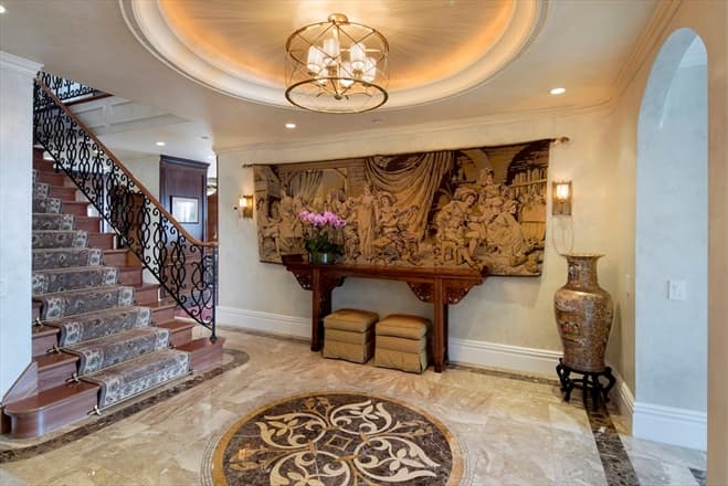 Foyers so fabulous they'll have you at hello