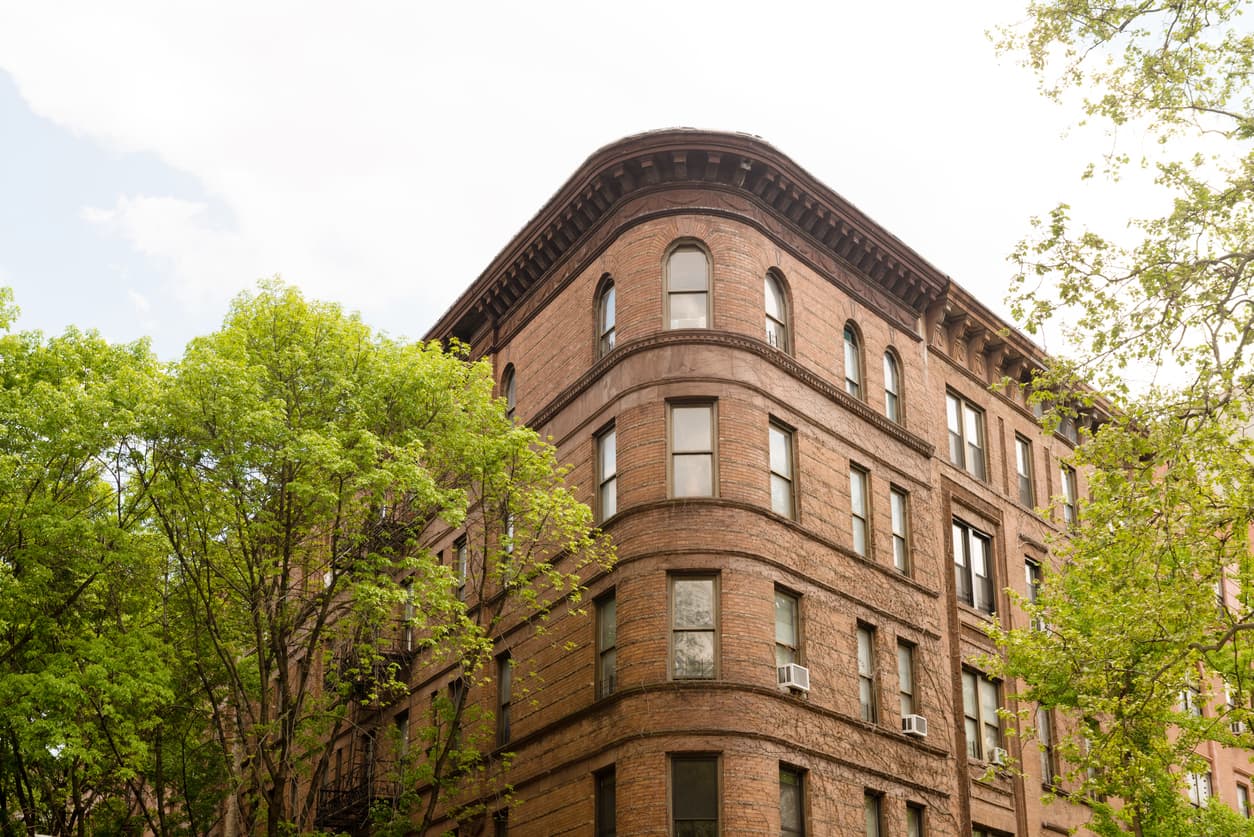 What does the vacancy rate mean for NYC renters and how does it apply to concessions?