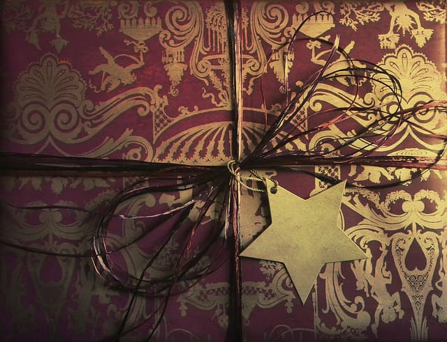 Vote in BrickUnderground's annual tipping poll!