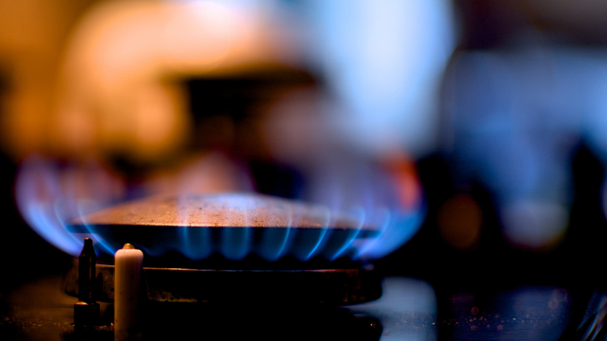 Will swapping my gas stove for electric—at the co-op's insistence—hinder a sale?