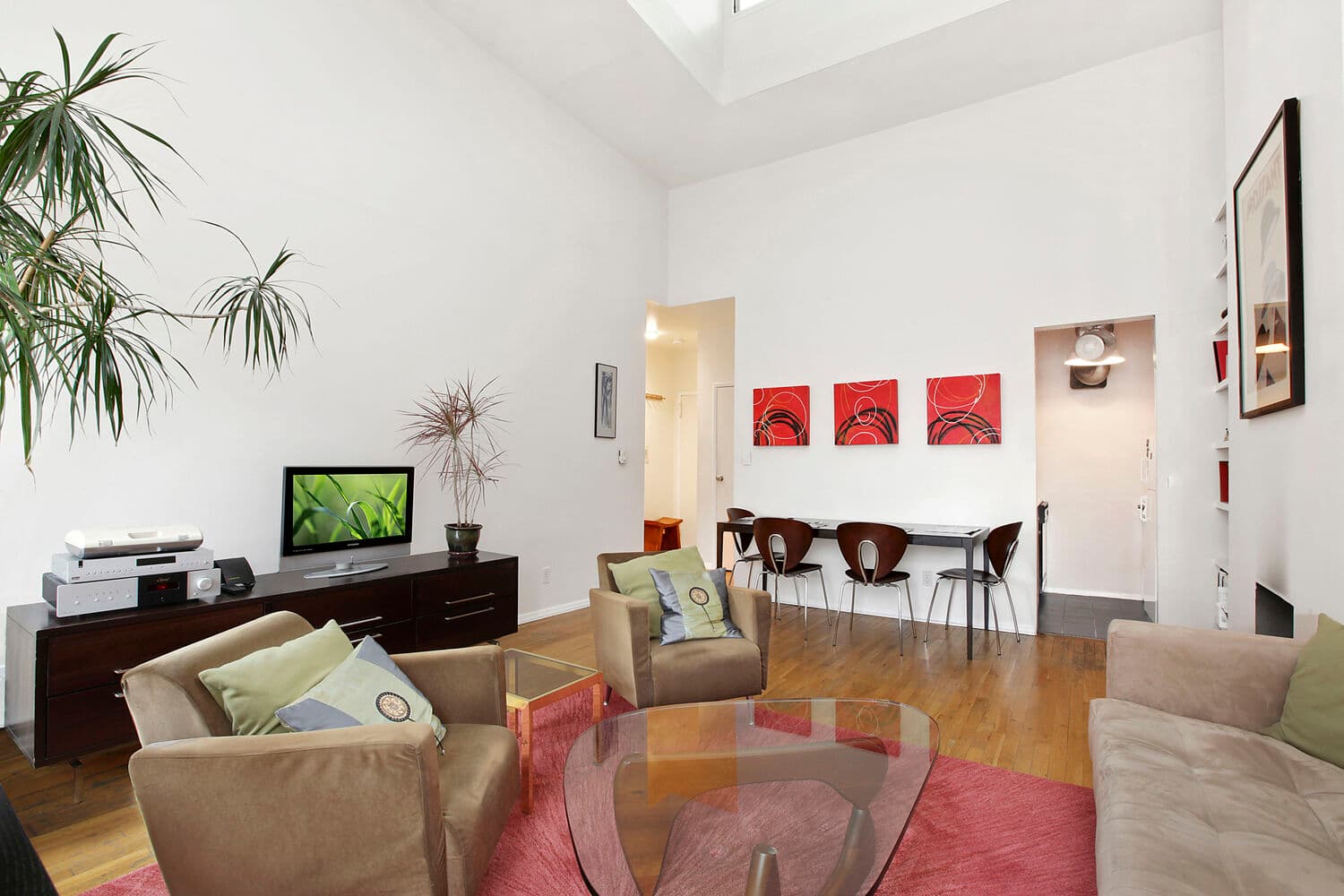 Here are 5 Manhattan rentals with landlords that accept guarantors  