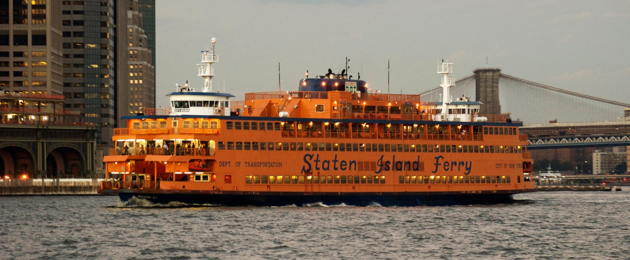 De Blasio wants New Yorkers to name the next Staten Island ferries, Twitter responds