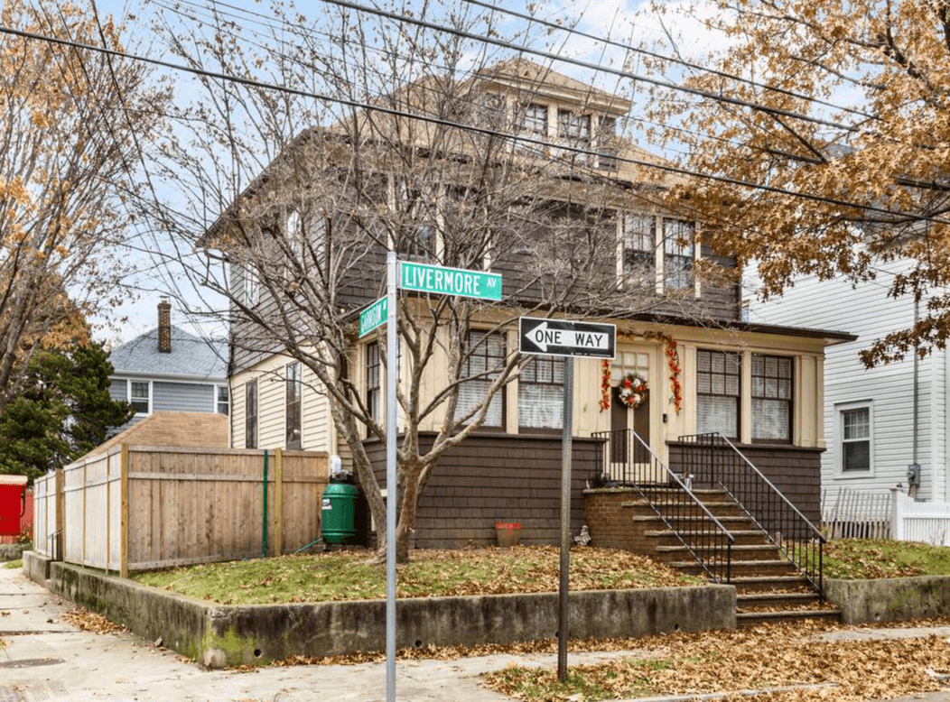 These 5 houses on Staten Island are listed for under $775,000 and all having open houses this weekend