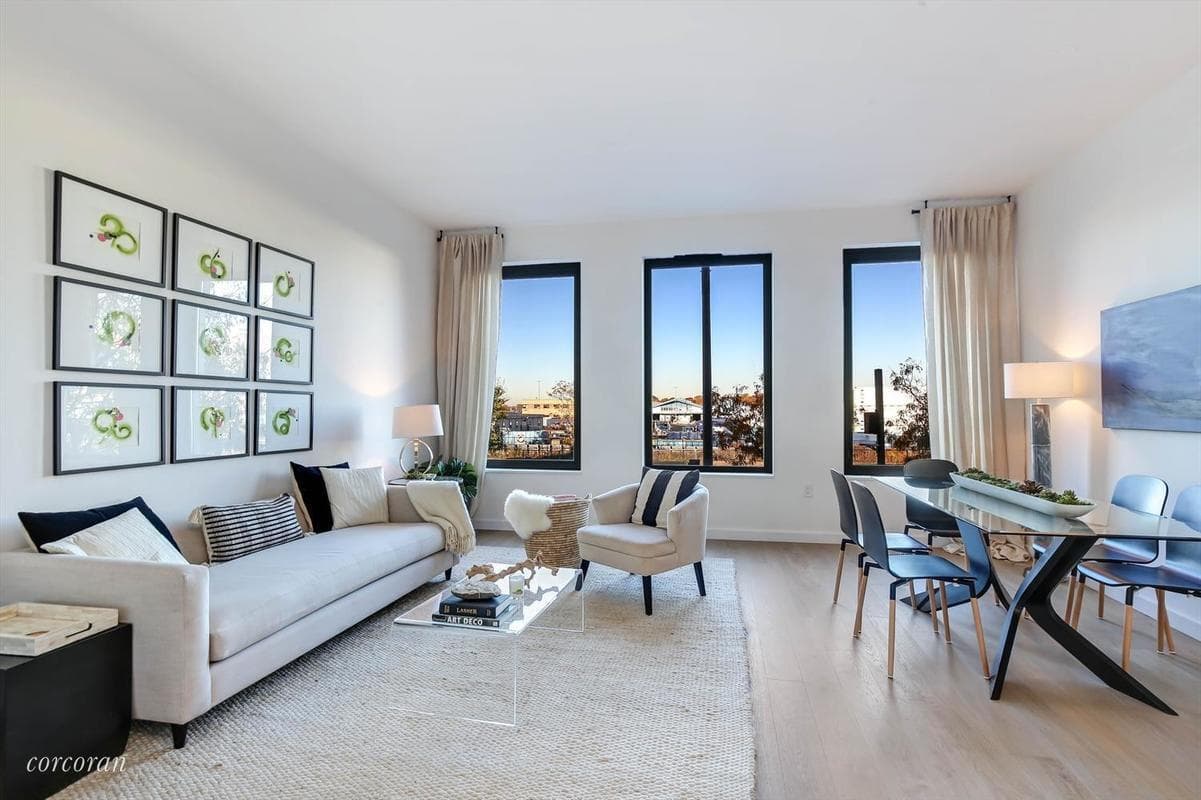 A Columbia Heights condo with concessions and some uncertainty over the BQE, for $1,299,000