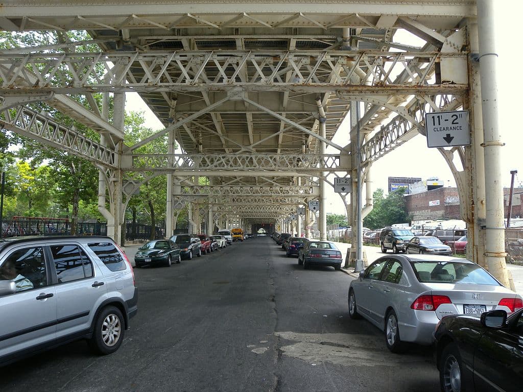 City to dedicate hundreds of parking spaces to car-share program, Confederate memorial controversies in NYC, more