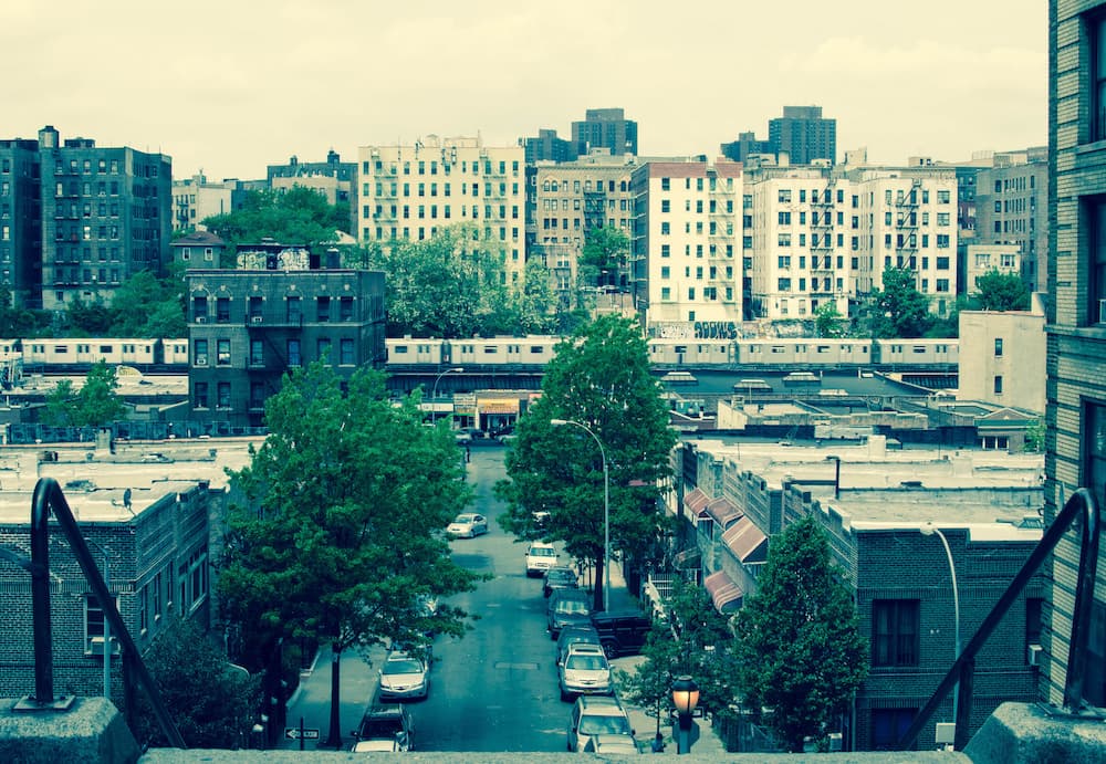 Artisanal ice cream maker from Williamsburg takes the Catskills, tour groups 'ghetto gawk' in the Bronx, more