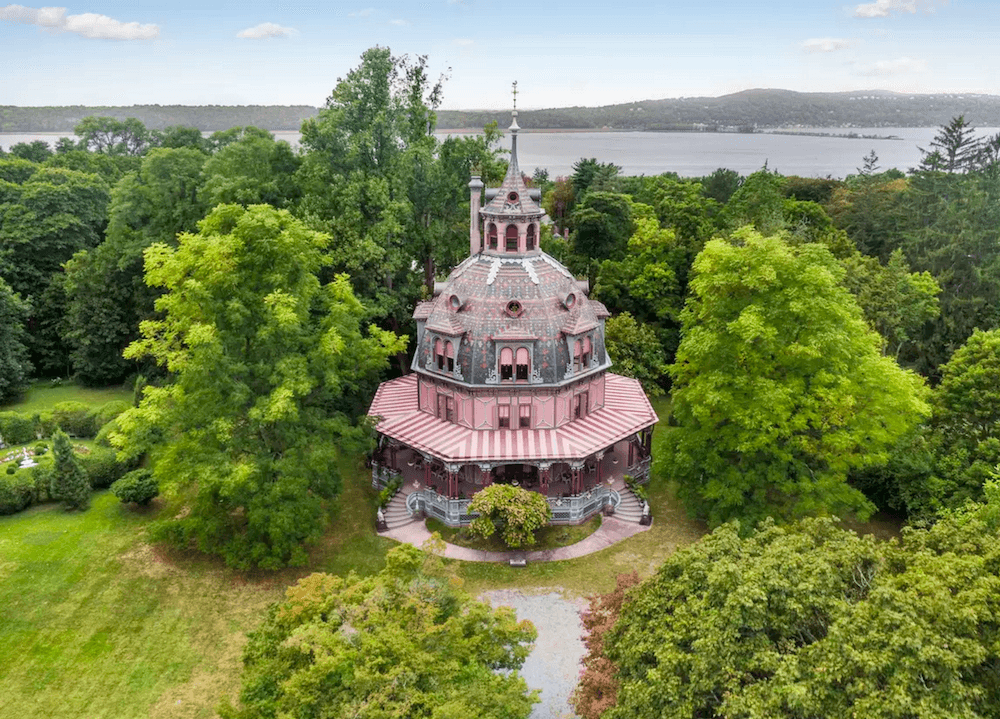 Landlord-tenant dispute ends in ICE arrests, an octagonal 'dollhouse' rents for big bucks in Westchester, more 