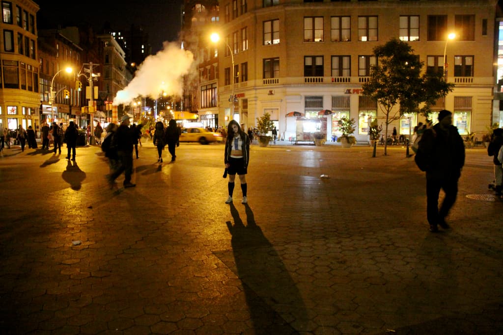 Inside Manafort's SoHo condo, Cobble Hill Halloween display goes too far, more