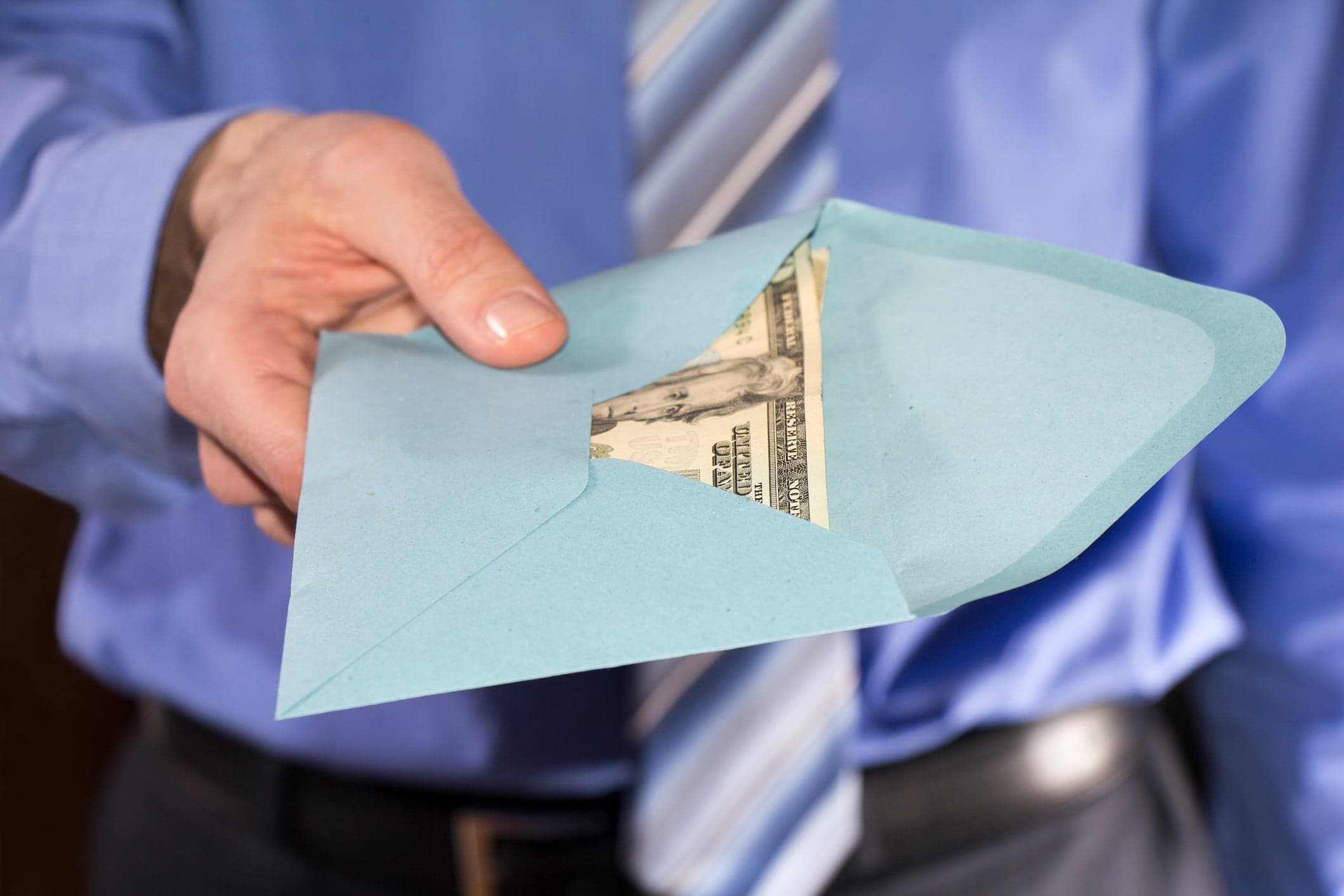 NYC renters tip less than owners. Here's how much