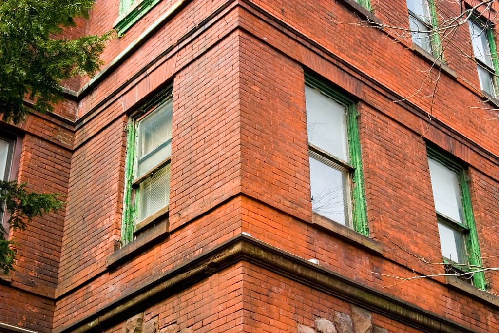 The Brick Underground Podcast: How one mom decided to stay in her small Brooklyn walk-up