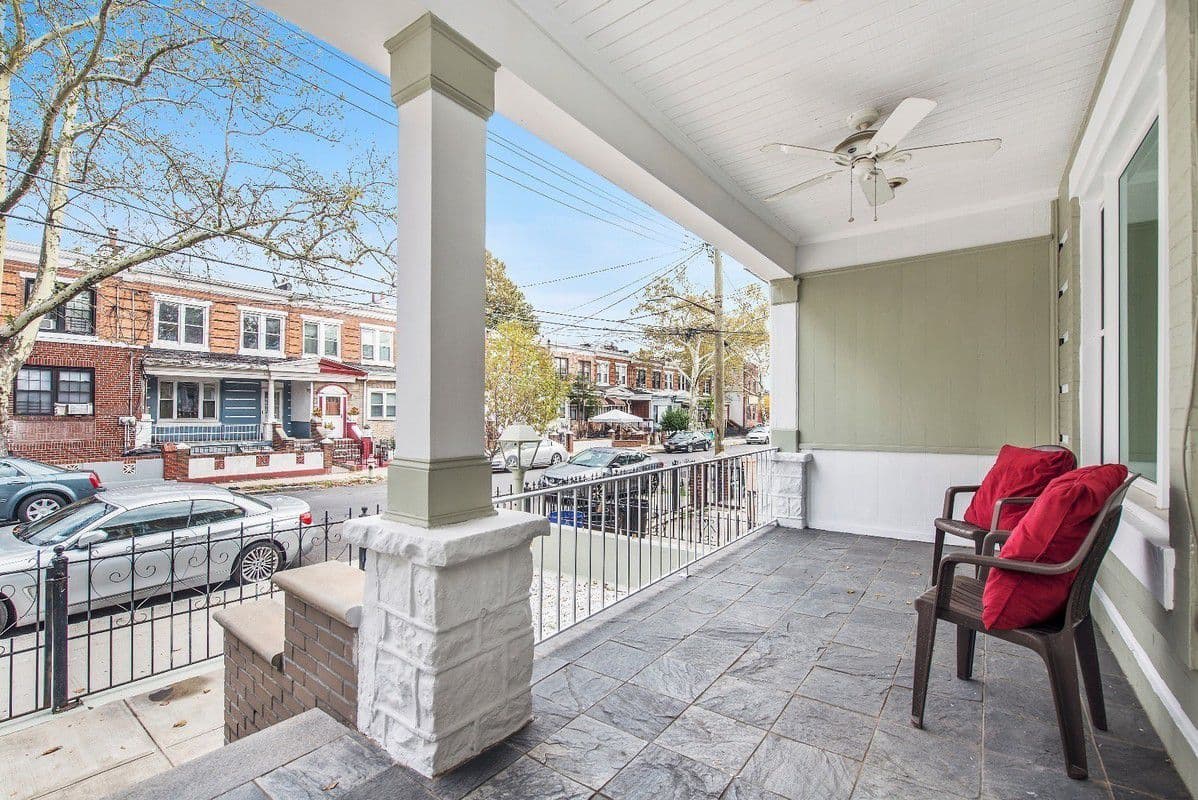 A four-bedroom townhouse with a yard and porch—for under half a million
