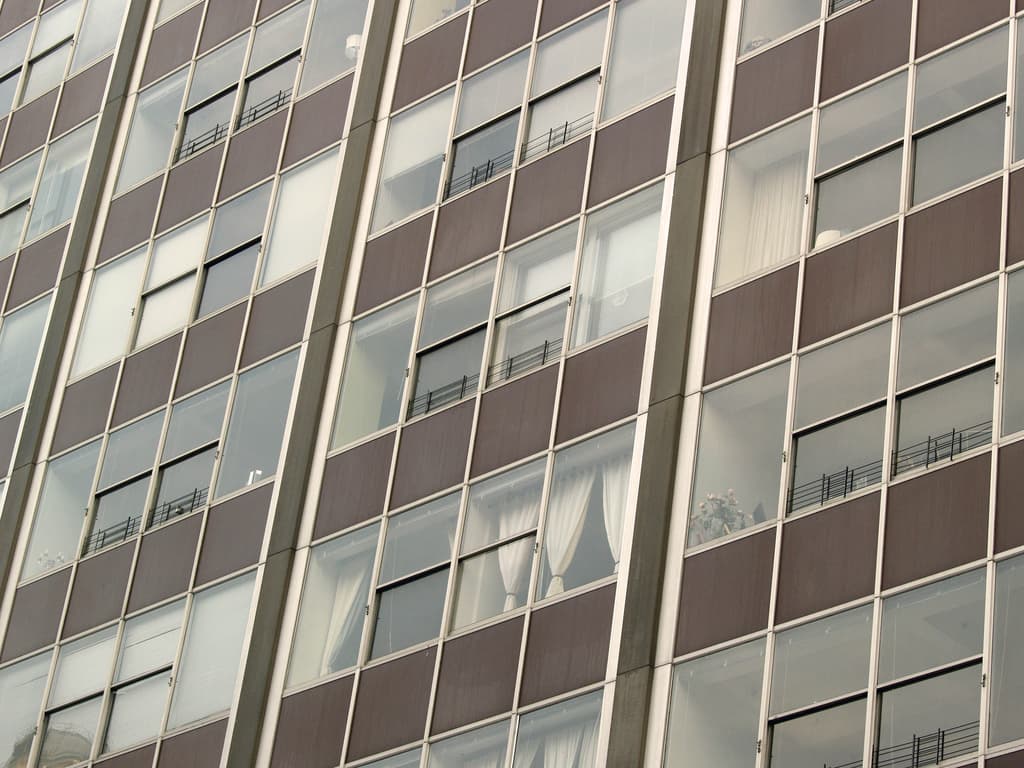 My new condo isn't what it seemed. How do I go about suing the developer?