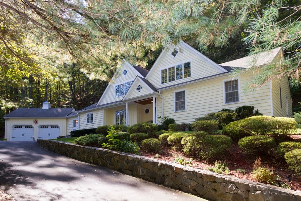 5 Westchester houses under $1 million that are having open houses this weekend