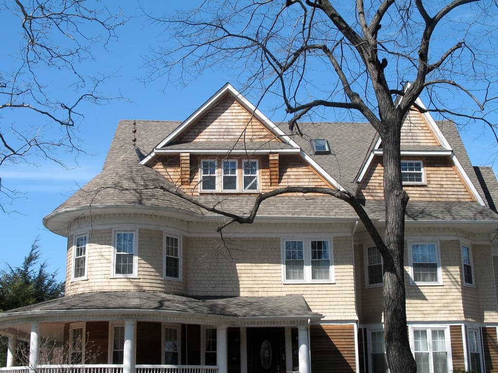 Ditmas Park vs. Kensington: Which neighborhood is for you? 