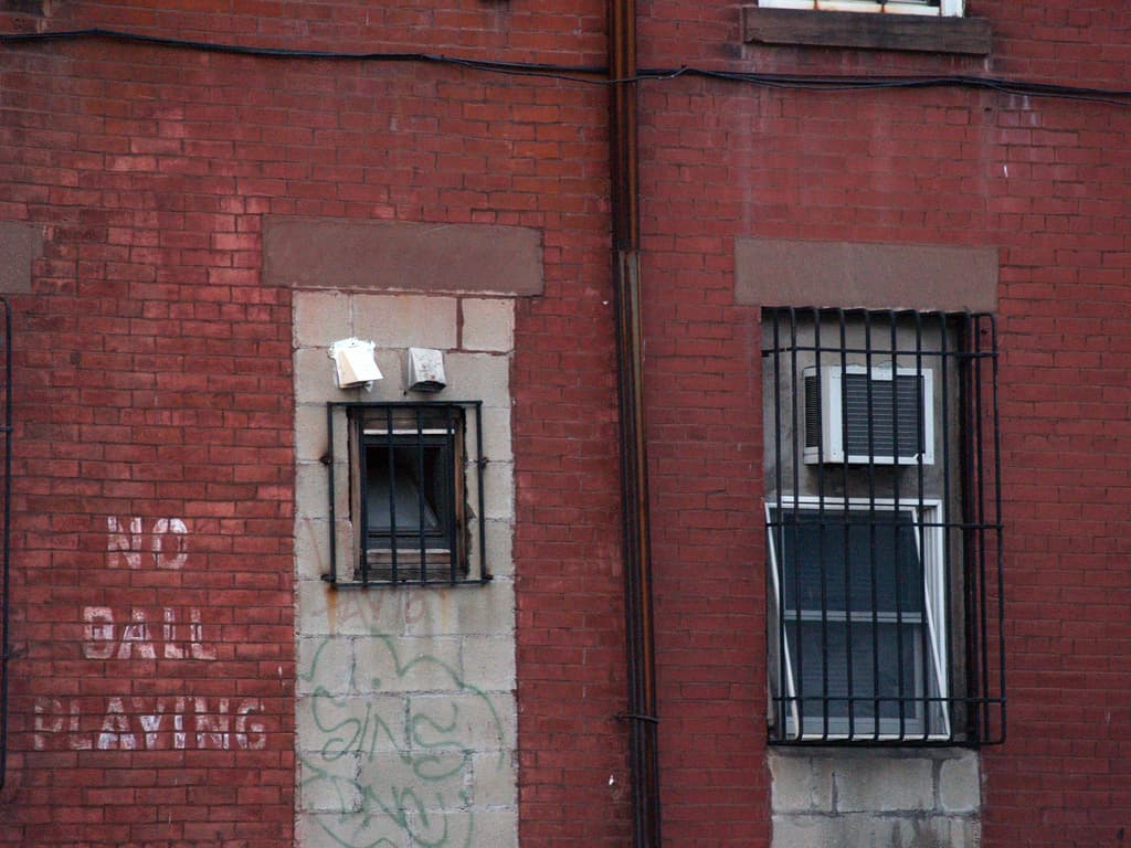 Do tenants have to abide by co-op and condo rules?