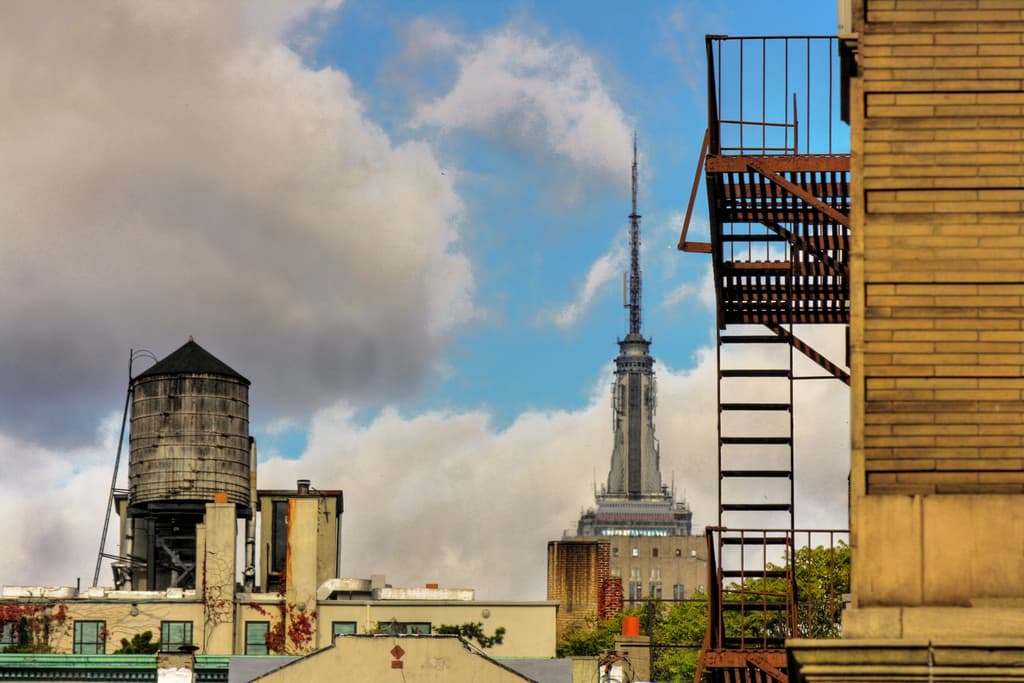 Foreclosures spike in NYC, Village rooftop cabin in the city's crosshairs, more