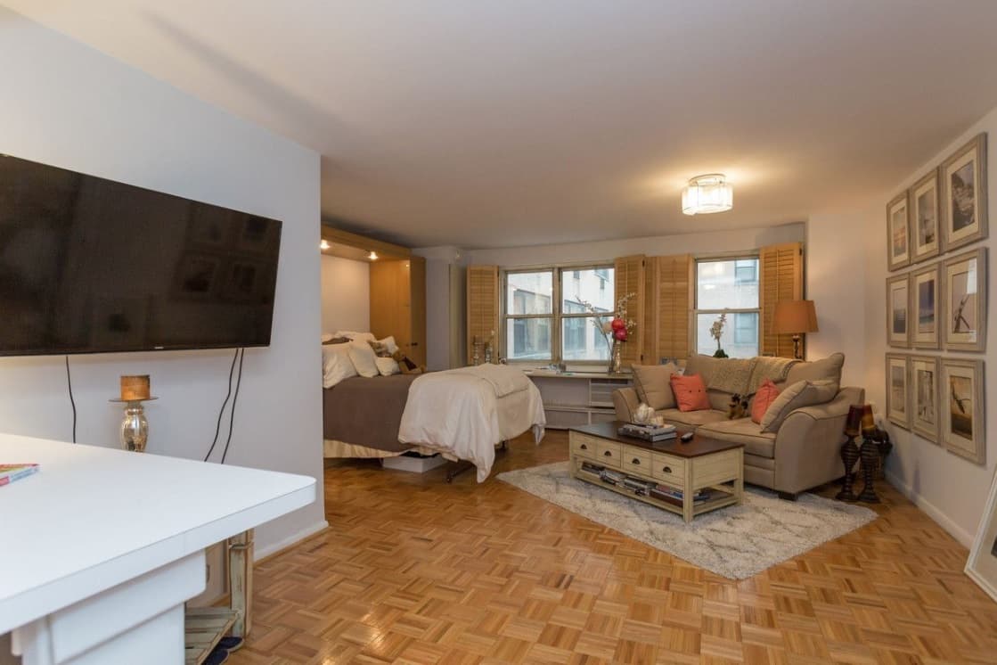 This Yorkville studio could use some work. Here's what an expert recommends