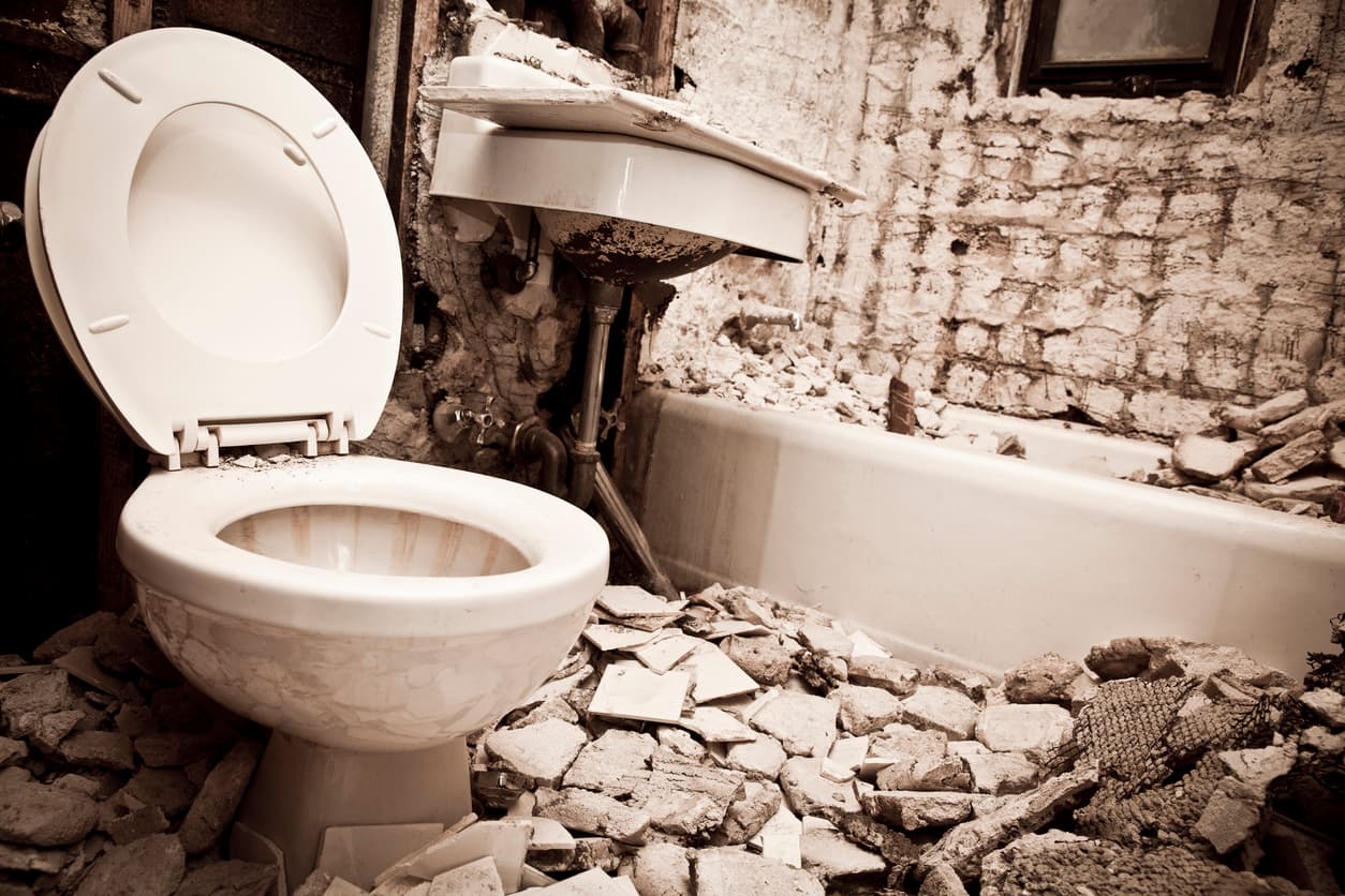 3 NYC apartment bathroom renovation veterans on what they learned from the process