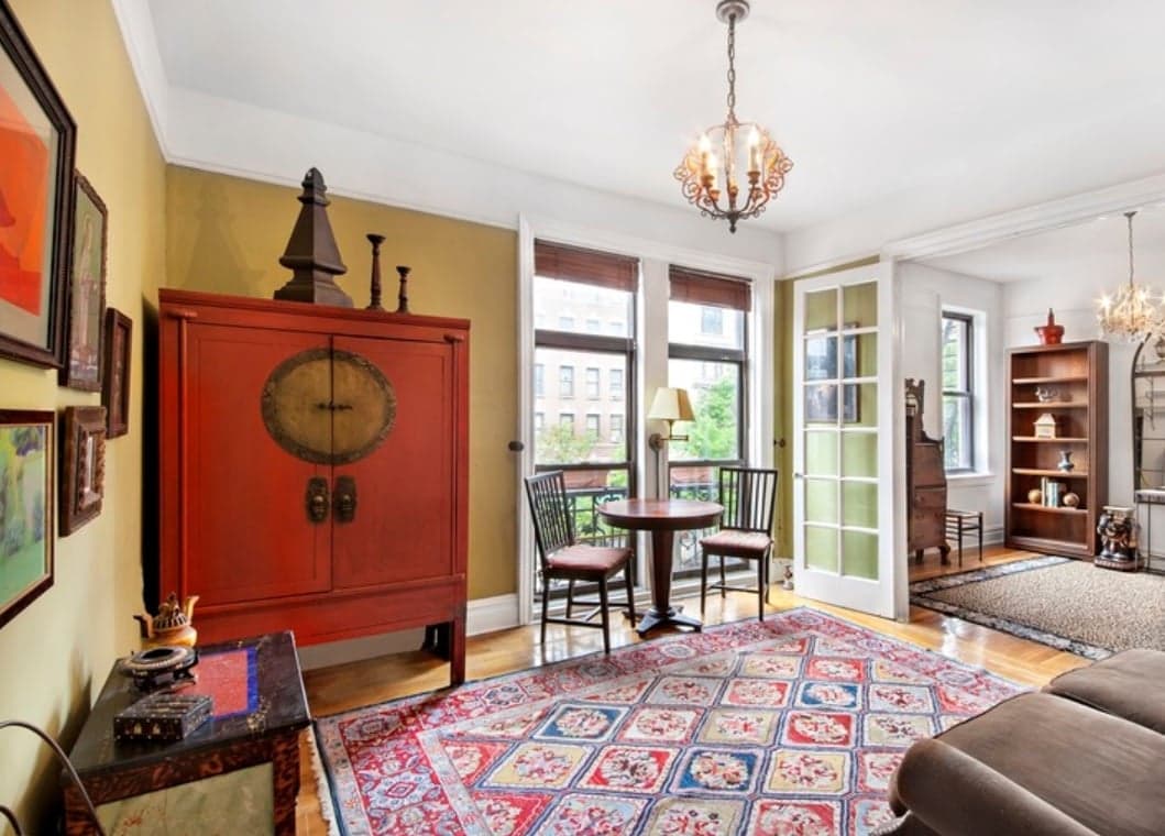 It's still possible to buy a three-bedroom apartment in Manhattan for under $1 million