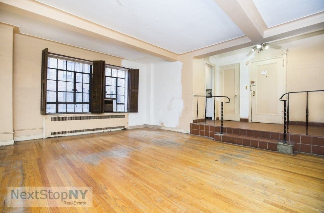 This $700,000 Murray Hill apartment is in rough shape. Here are some ideas for fixing it up
