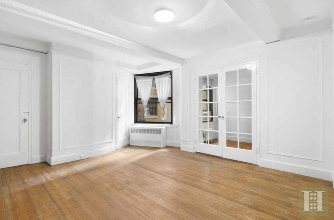 Lots of things in this prewar Manhattan apartment need replacing, but the price is right 