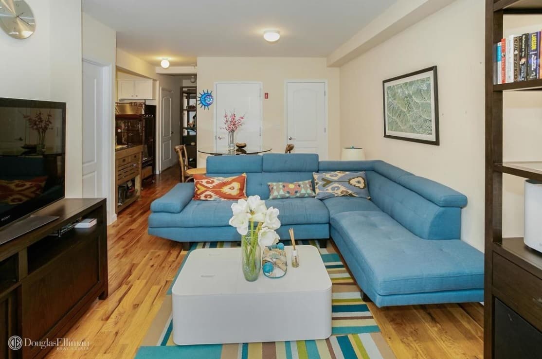 Gravesend offers room to spread out in southern Brooklyn