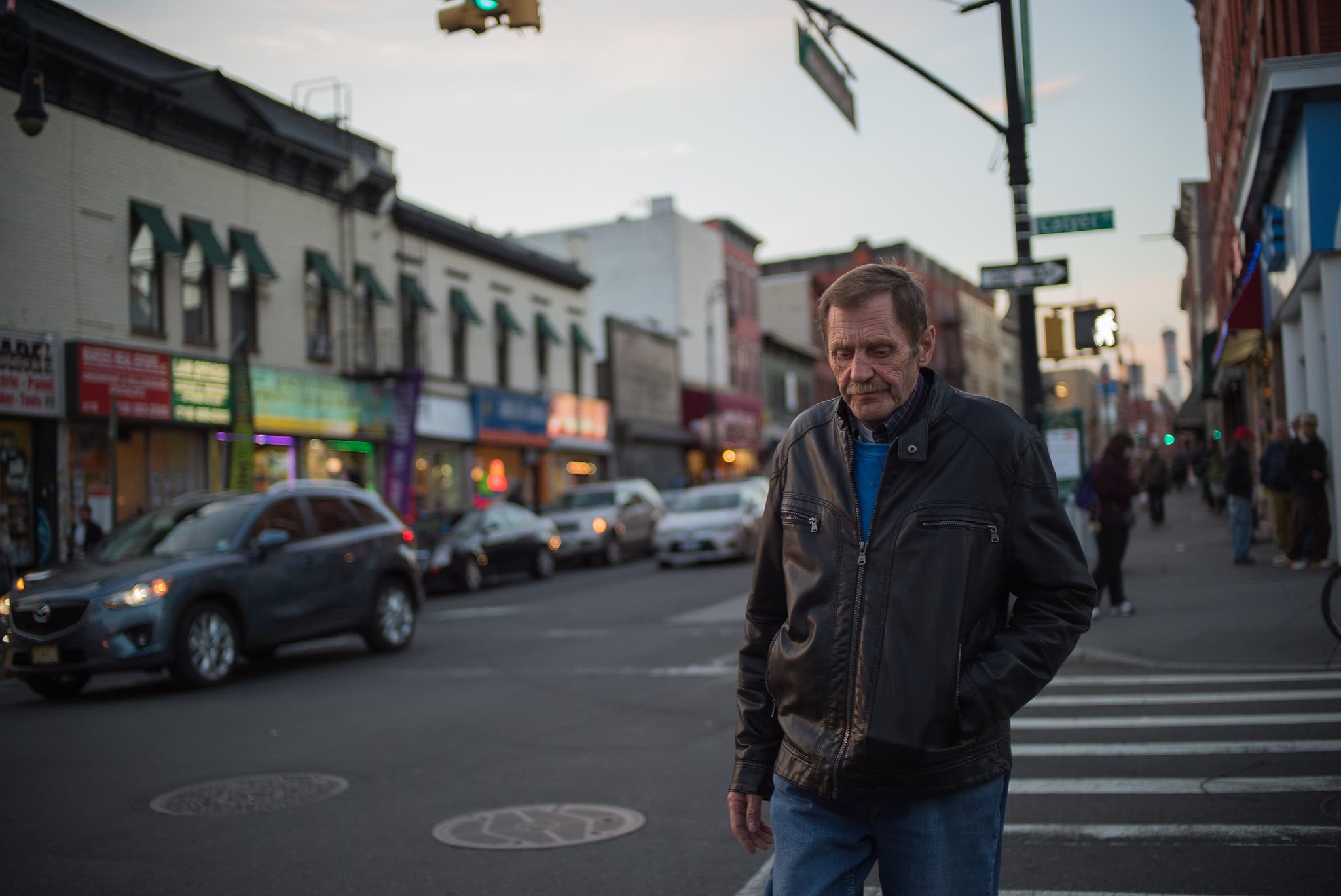 Landlord accuses tenant of harassment, best apartment bike racks, & more