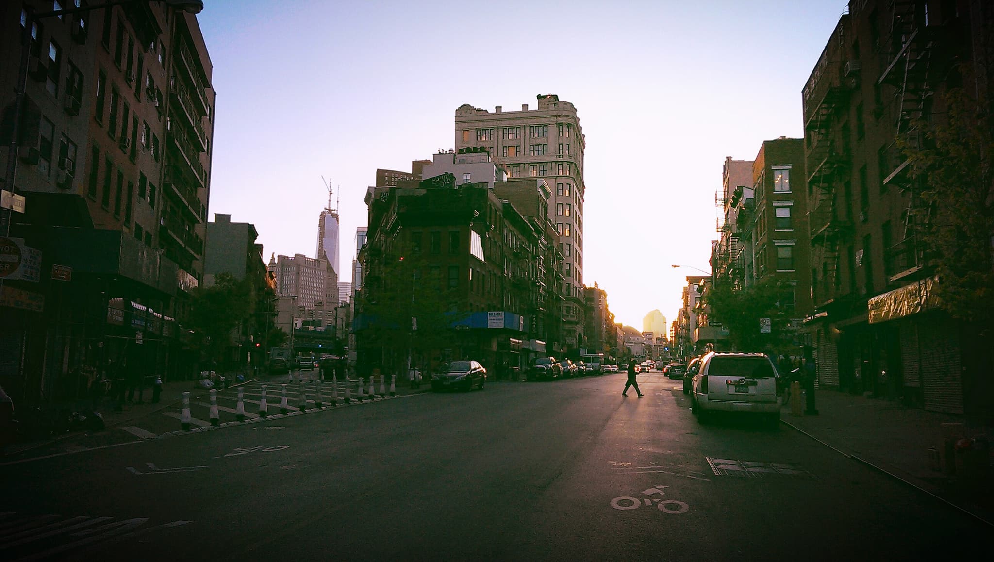 Antonio Banderas's apartment is for sale, roof deck alternatives, & more