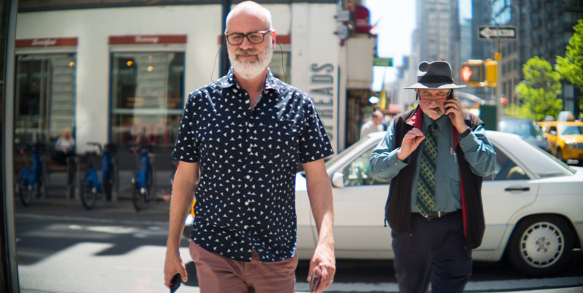 More regulation in store for Airbnb, visualizing Manhattan's workday crowds, & more