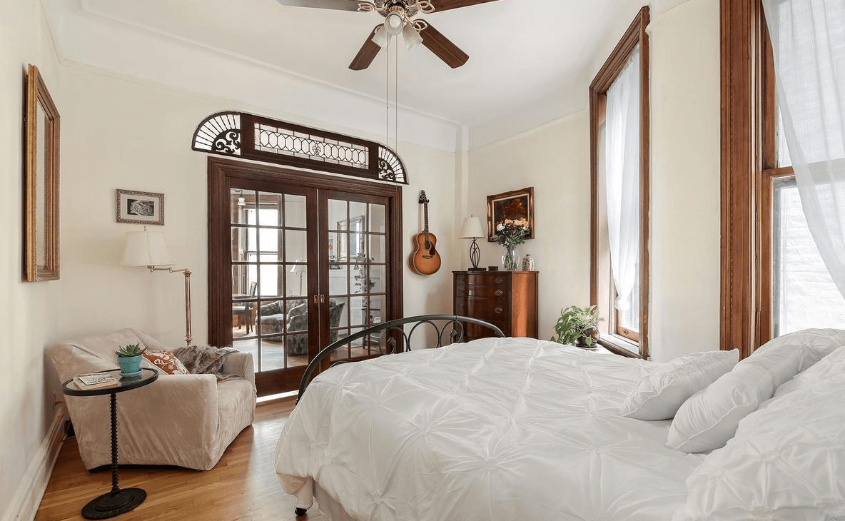 Live near Prospect Park in this competitively priced Park Slope co-op