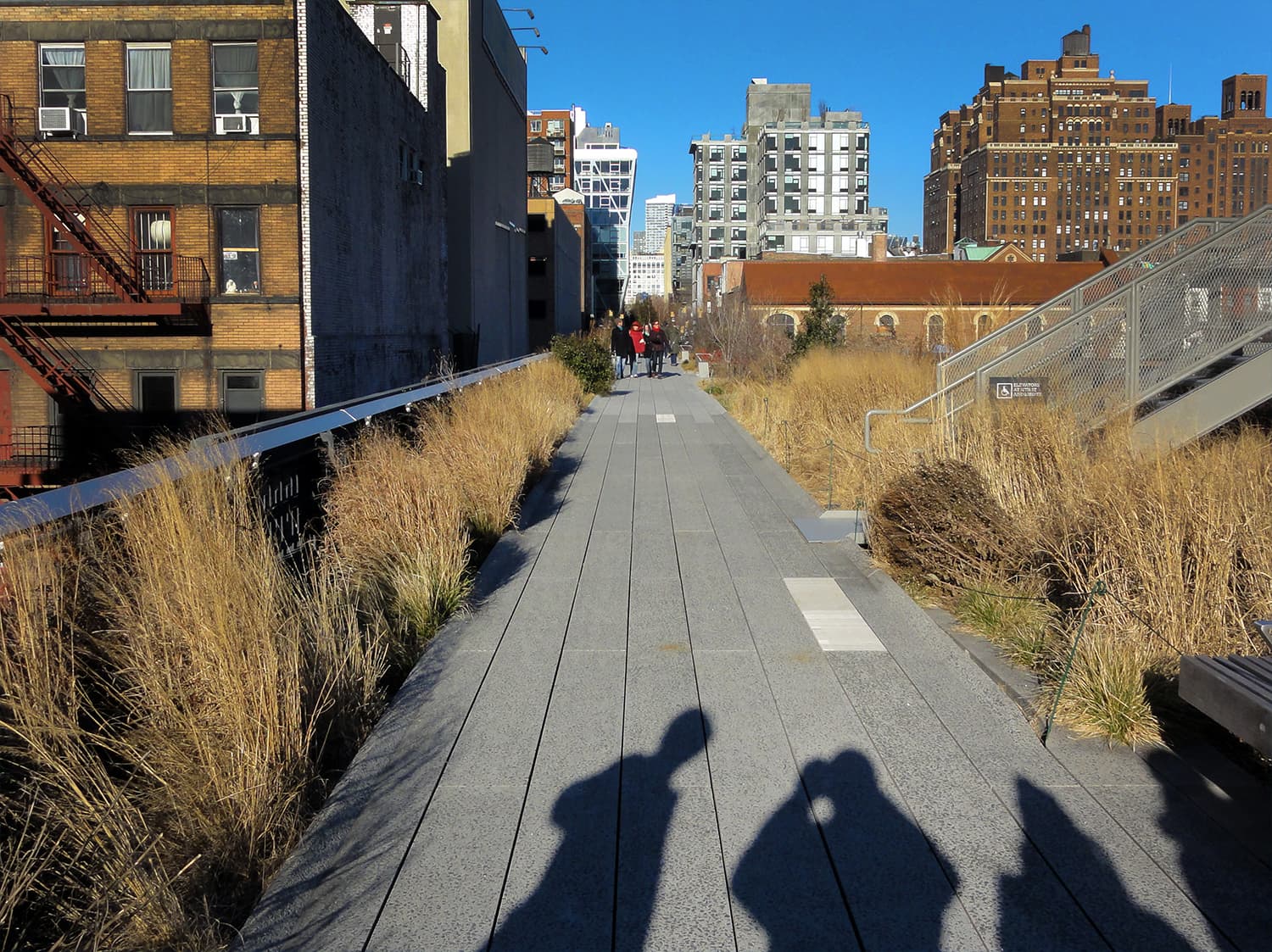 Record condo price for downtown Manhattan, Park Slope residents create their own 'park', & more