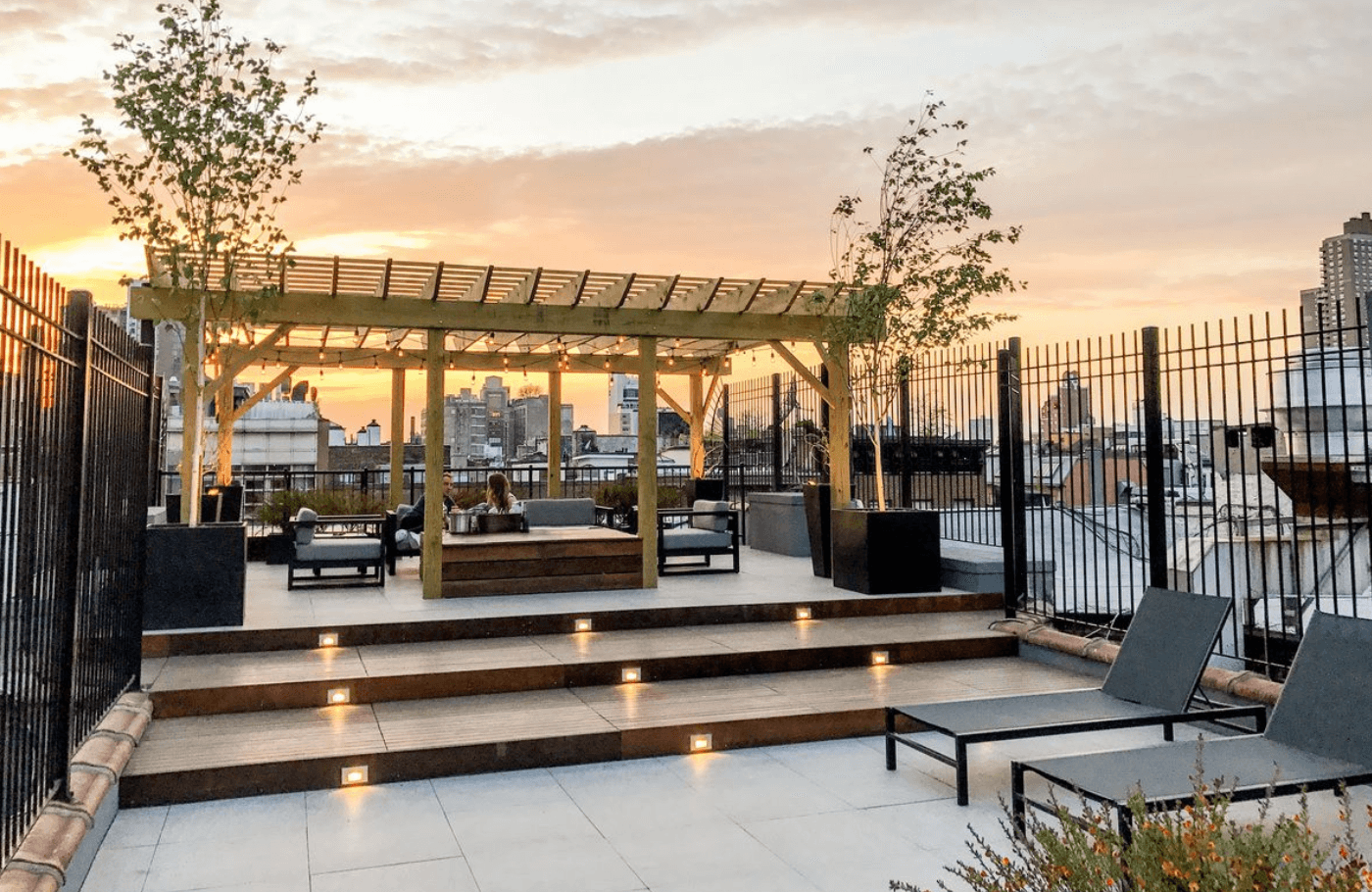 This Hell's Kitchen one bedroom has it all—and yes, there's a catch