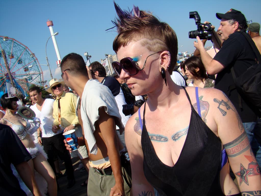 Manhattan rents rise, key questions for mortgage seekers, & more