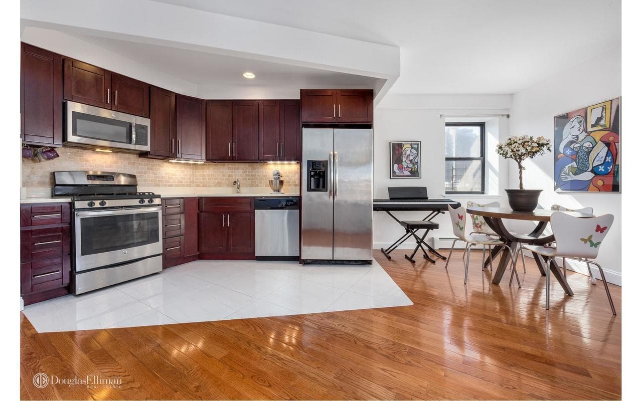 A Washington Heights two bedroom with outdoor space for $750,000, if you want to live way uptown