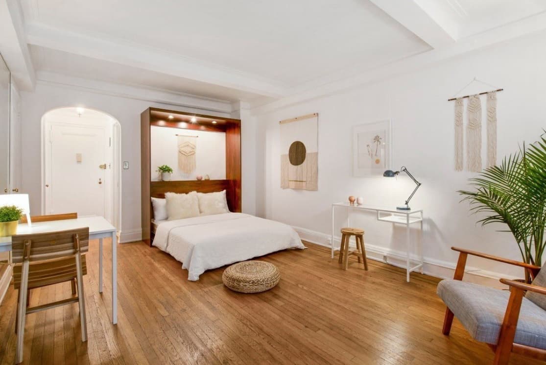A Murray Hill studio for the quiet minimalist for $395,000