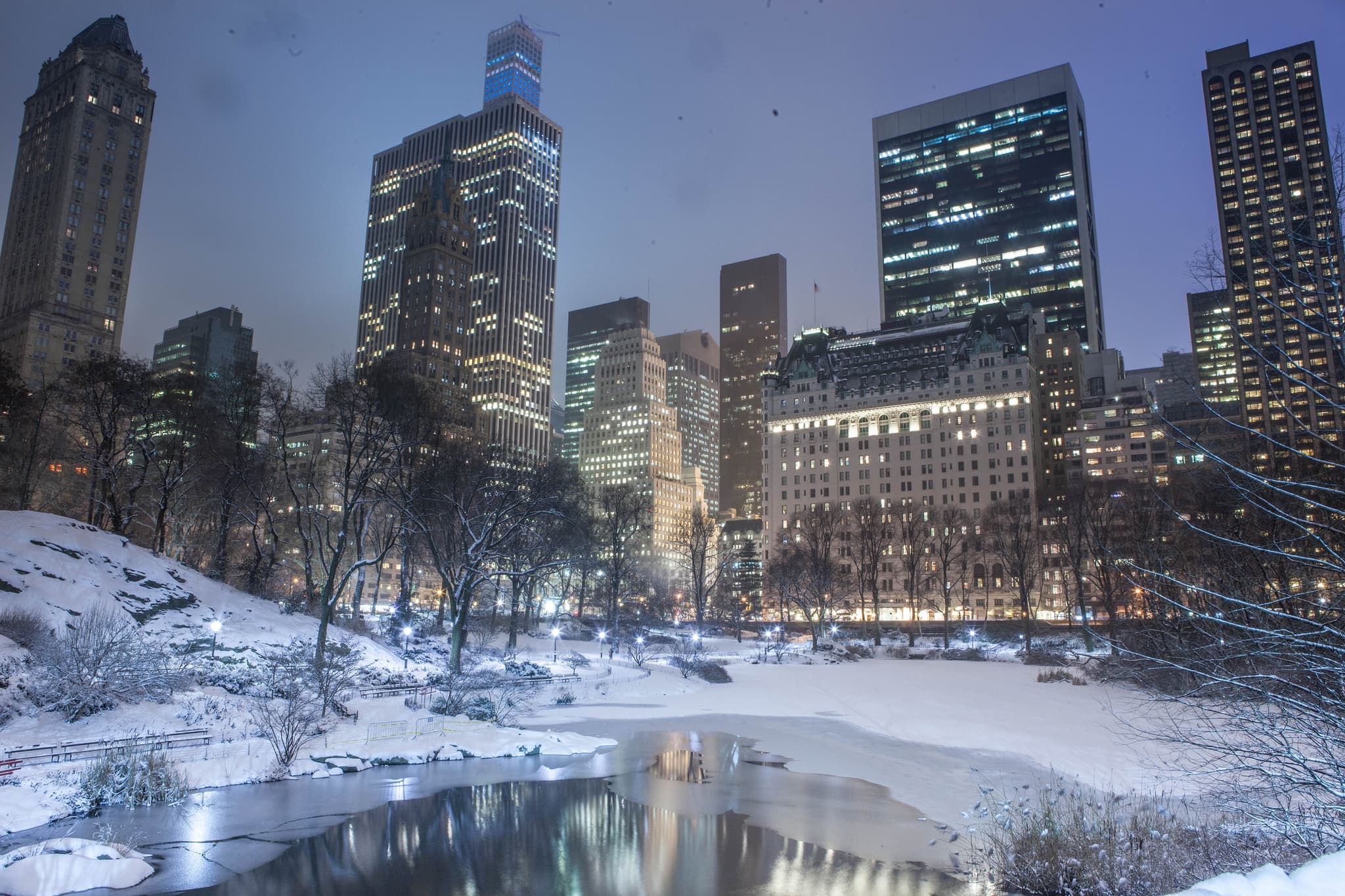 Navigating the snowstorm, Manhattan apartment prices dip, more 