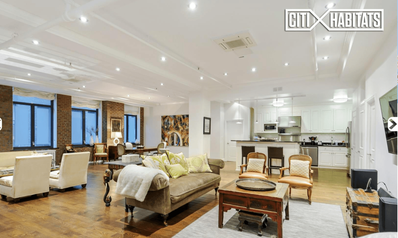 There's plenty of room to spread out in this 3,000-square-foot Chelsea loft
