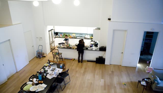 With Airbnb gray-zoned, is apartment swapping still legal in NYC?