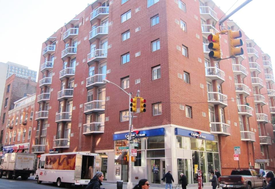 PropertyShark QuickTip: Get a great apartment deal--buy direct from a bank