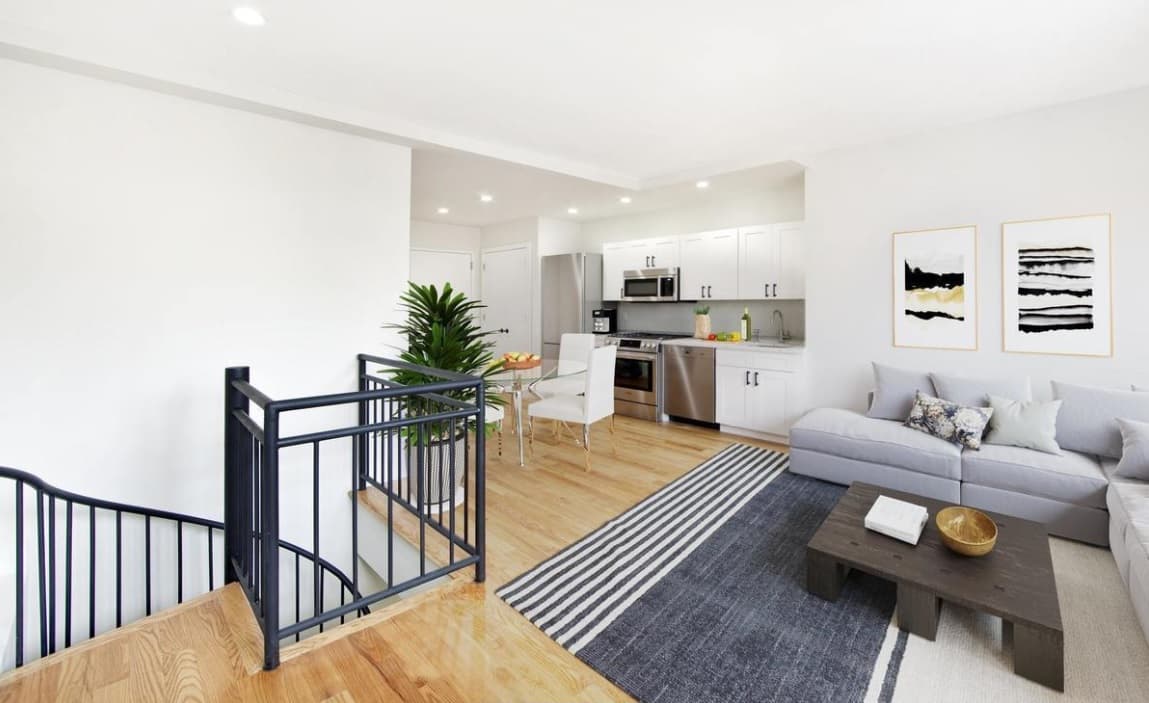 A Greenpoint studio with a finished cellar, and a seller willing to pay transfer taxes, for $599,000