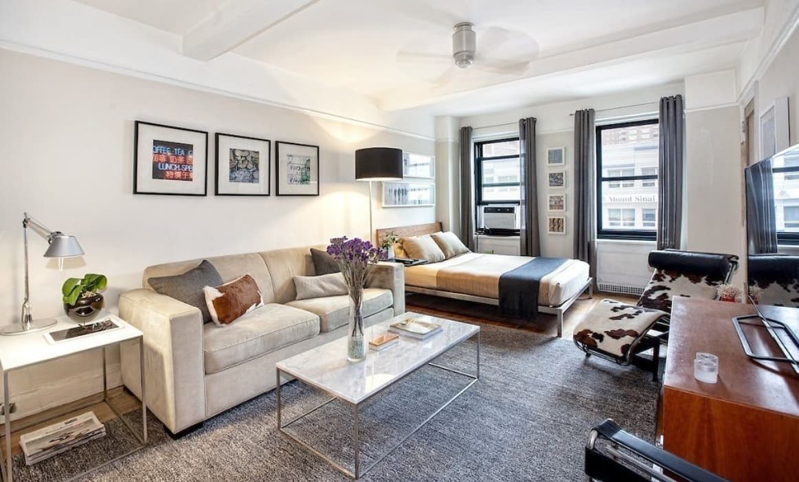 A Chelsea studio with a separate dressing area and large closets for all your stuff