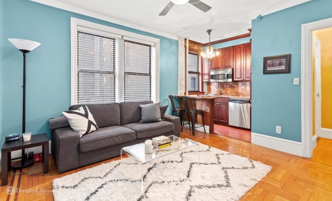 5 Manhattan apartments on the first floor for under $520,000, so you can skip the stairs