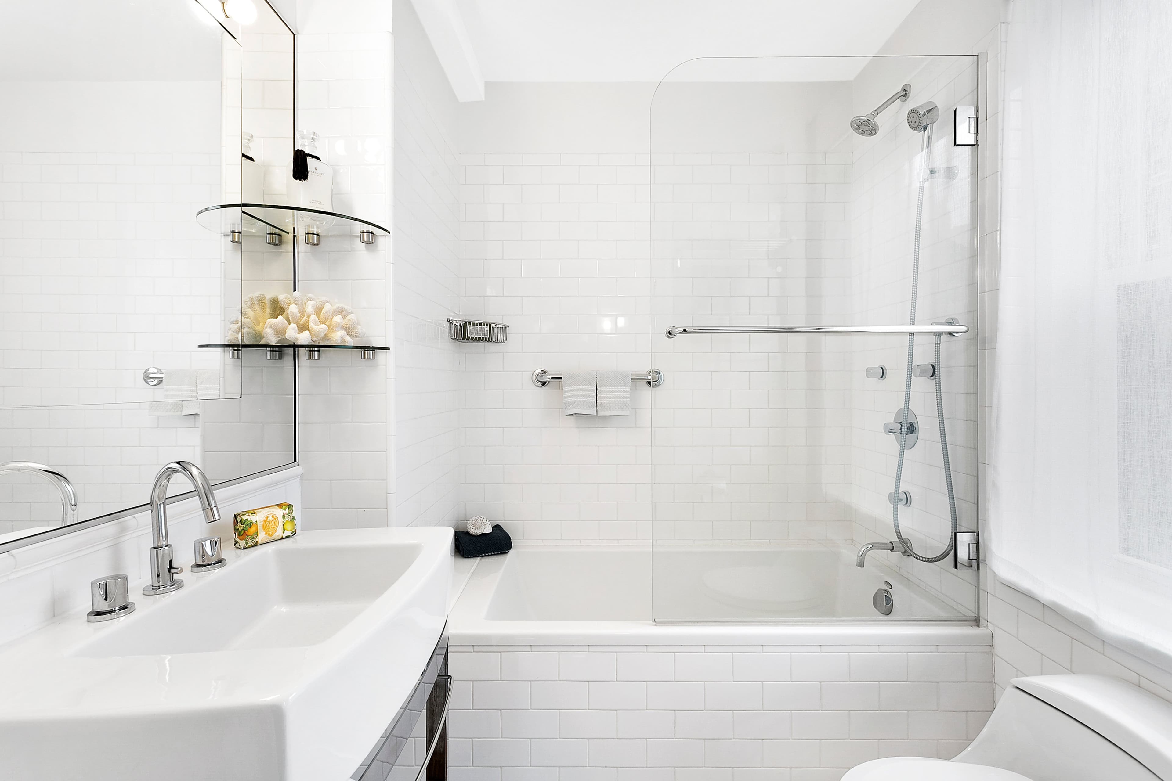 8 NYC bathroom renovations that will improve your life—and your apartment's resale value