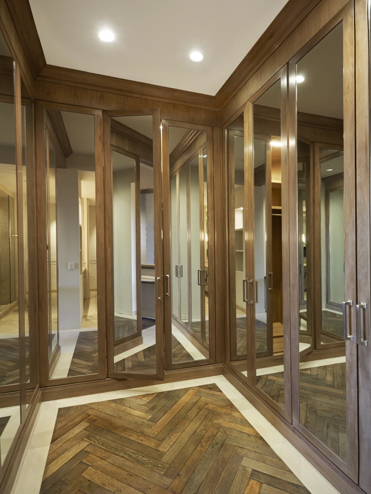 Dressing rooms big enough to live in (rest of the apartment included)