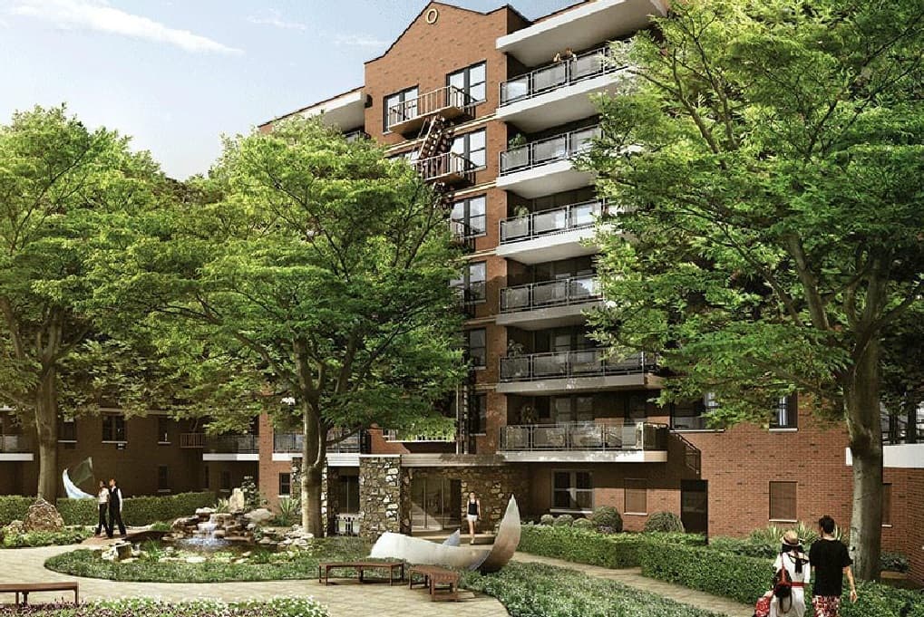 Get more bang for your buck in this revamped Elmhurst co-op