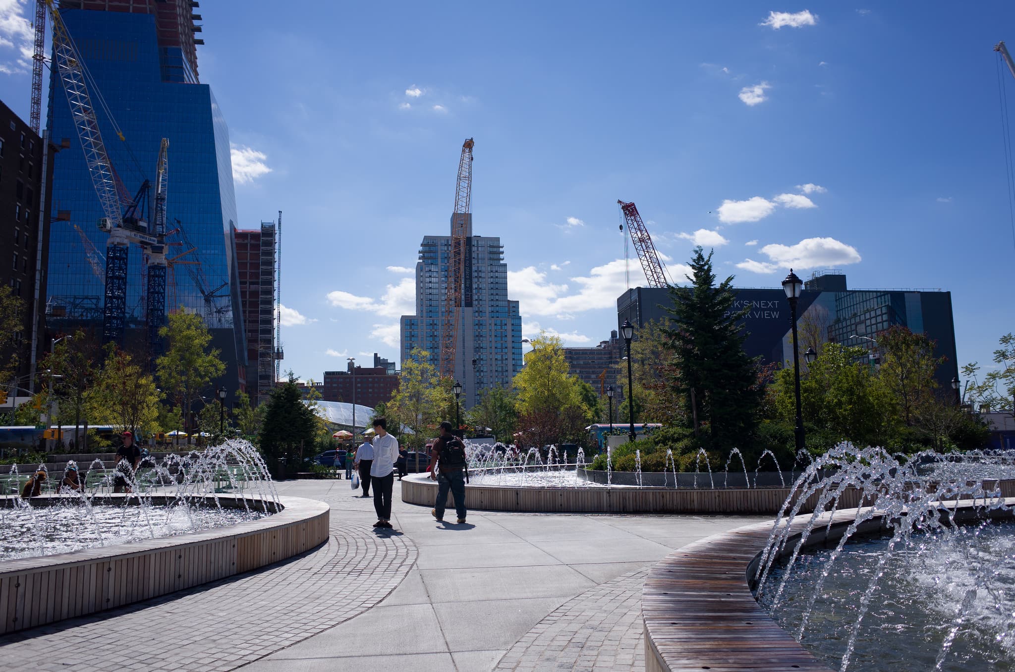 Even with landlords refusing to officially lower prices, renters have the upper hand in 2017