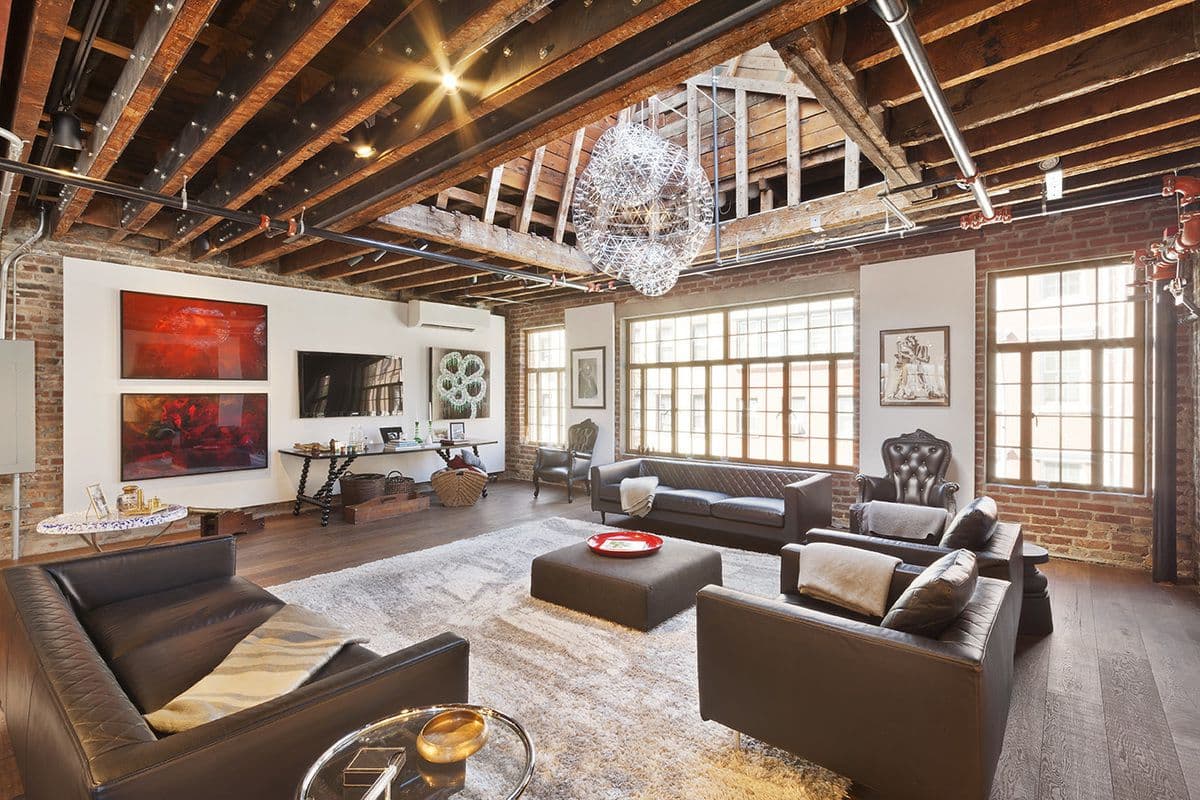 Fantasy listing alert: Live in this massive West Village townhouse (for $40,000 per month)