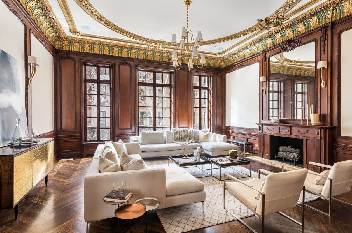 Like the look of this eight-bedroom townhouse off Central Park? It's only a mere $100,000 a month
