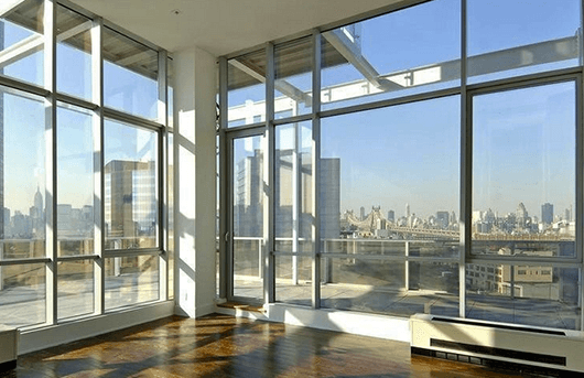 More Manhattan landlords offering concessions, letting your neighbor into your closet, and more